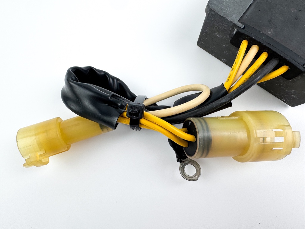 2007 Suzuki 70 HP 4 Stroke Outboard Rectifier & Regulator 32800-92E20 OEM