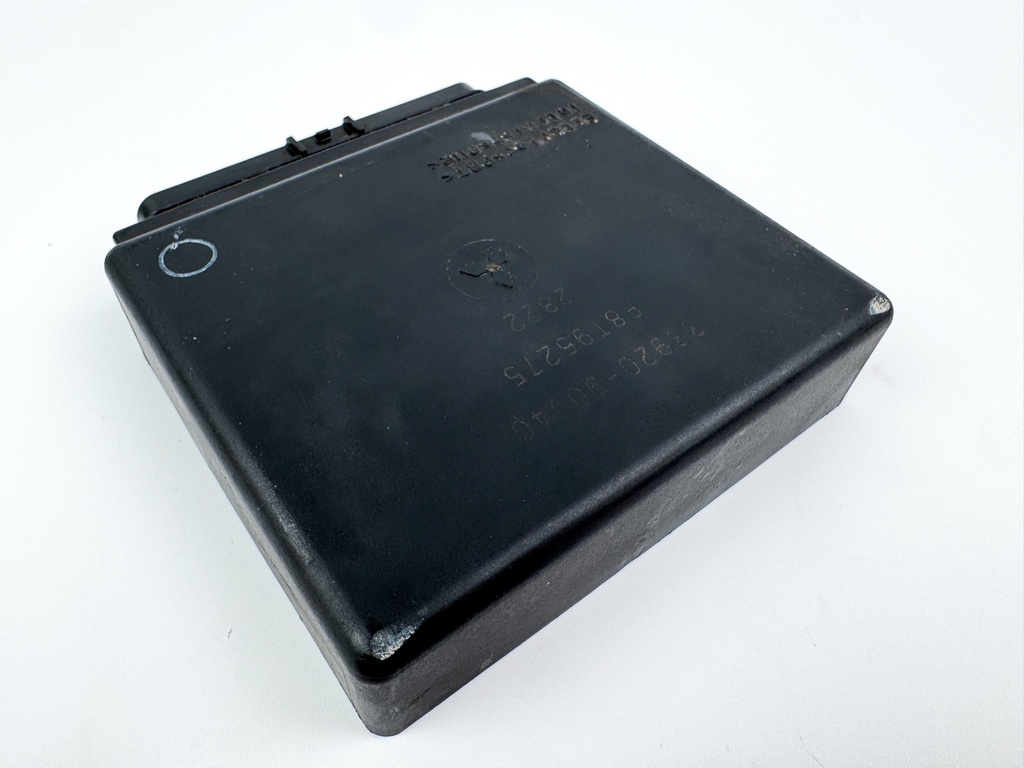 2003 Suzuki 90 HP 4 Stroke Outboard Engine Control Unit ECU 33920-90J40 OEM