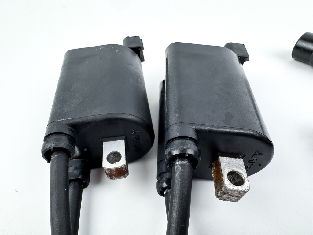 2003 Suzuki 90 HP 4 Stroke Outboard Ignition Coil Set 33410-90J00 OEM