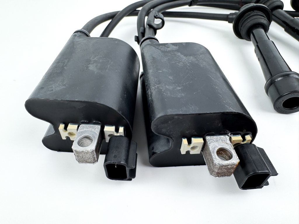 2003 Suzuki 90 HP 4 Stroke Outboard Ignition Coil Set 33410-90J00 OEM