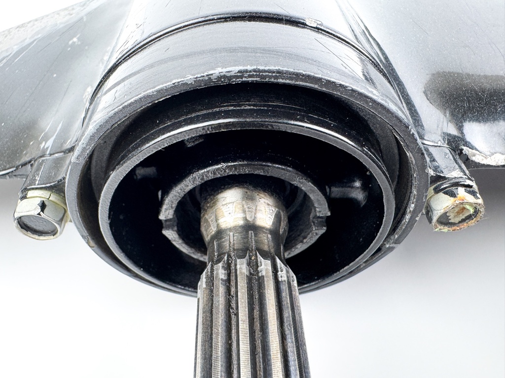 1999-2010 Suzuki DF 40 50 HP 4 Stroke Outboard 20" Lower Unit Gear Case