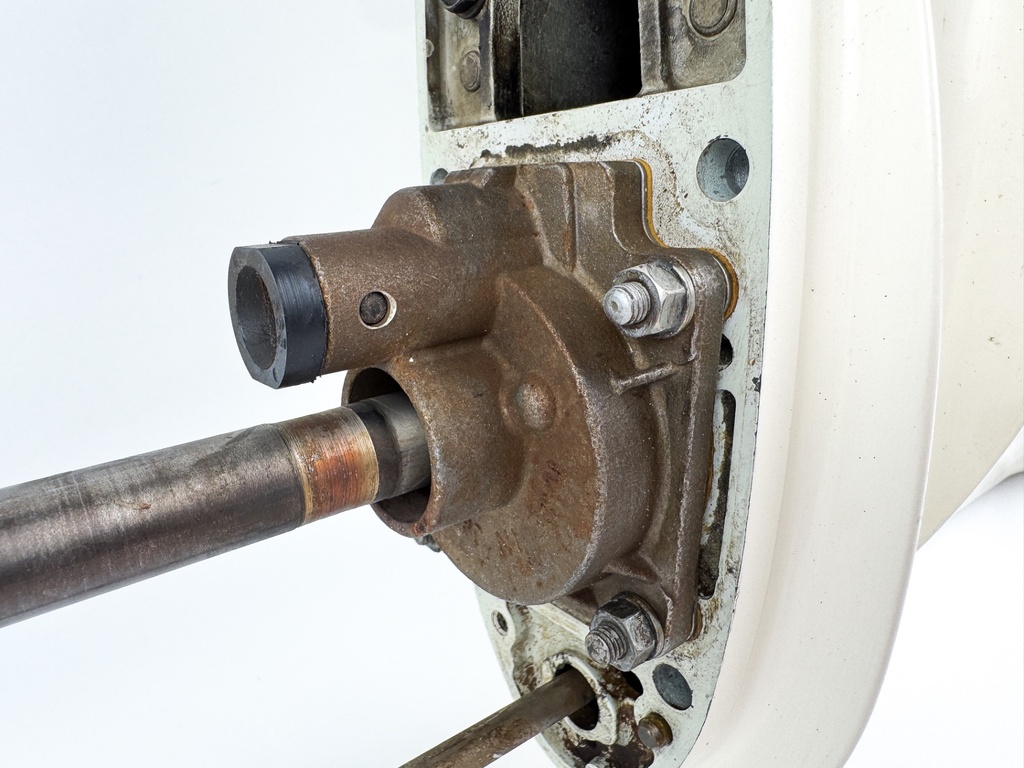 2000-2007- DF 25 30 HP 4 Stroke Outboard 20" Long Lower Unit Gear Case