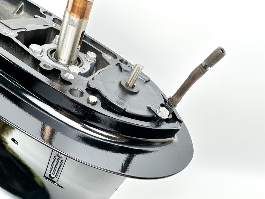 Suzuki DF 115 140 HP 20" Long Lower Unit New Take Off Grade A