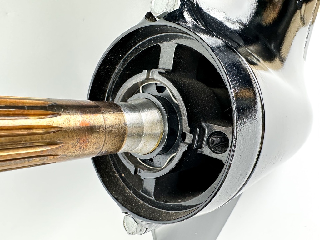 Suzuki DF 115 140 HP 20" Long Lower Unit New Take Off Grade A