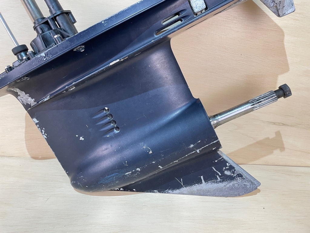 1995 Johnson 150HP 20" Shaft Lower Unit Gear Case Standard Rotation