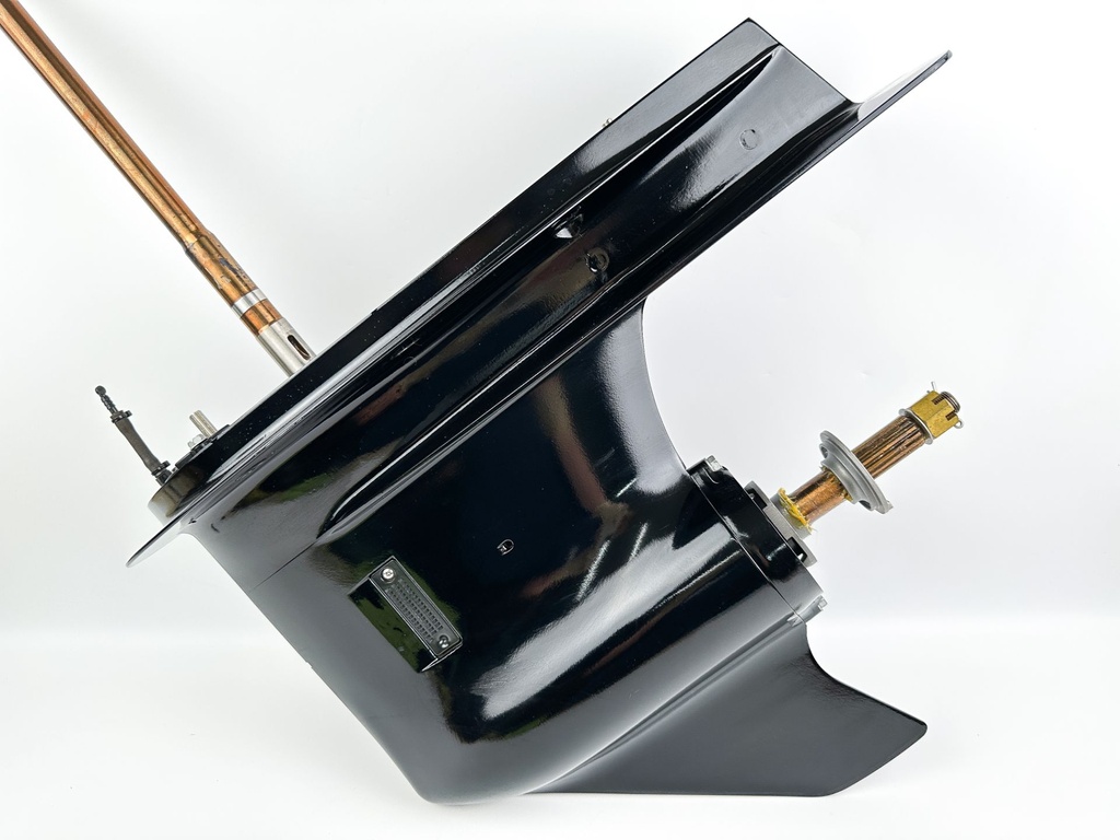 2001-18 Suzuki 115 140 HP 4 Stroke Outboard 20" Long Lower Unit Gear Case