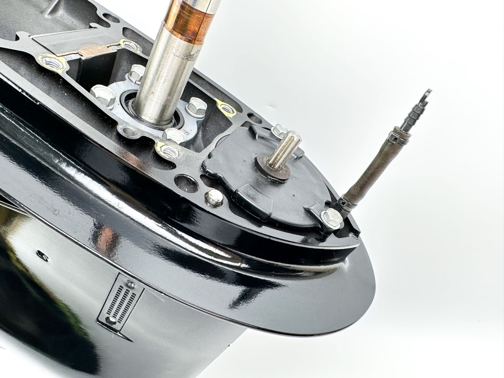 2001-18 Suzuki 115 140 HP 4 Stroke Outboard 20" Long Lower Unit Gear Case