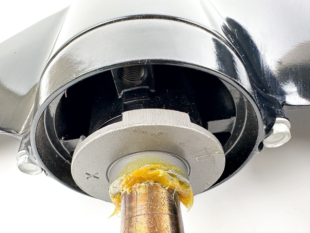 2001-18 Suzuki 115 140 HP 4 Stroke Outboard 20" Long Lower Unit Gear Case