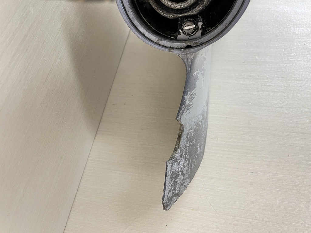 2000 Evinrude Johnson 50HP Outboard 20" Lower Unit Gearcase Assembly 0435280