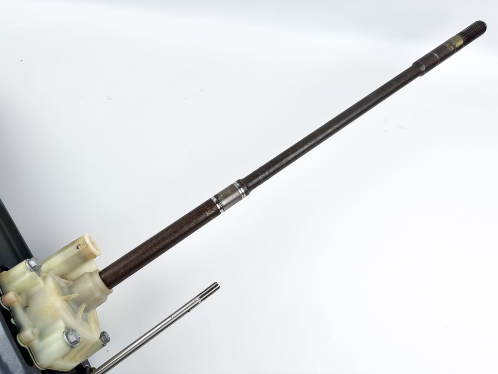 2004 + Yamaha 150HP 4 Stroke 25" Shaft Lower Unit Gear Case RH Ready To Install