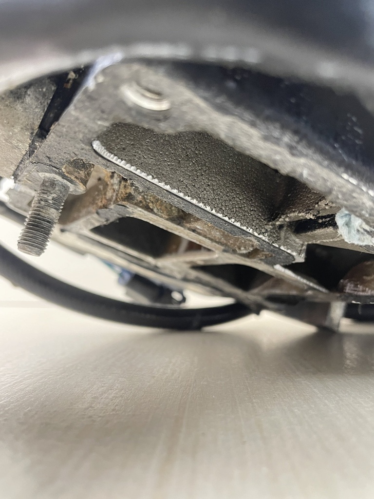 2000 Evinrude Johnson 50HP 2 Stroke Outboard Powerhead Assembly 0437342