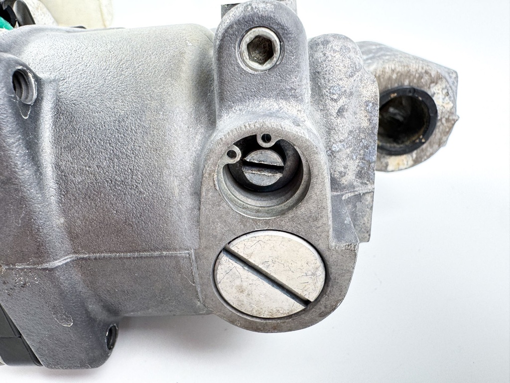 56000-ZV5-823ZA Honda 40 45 50 HP 4 Stroke Outboard Power Trim Tilt Unit 97-03