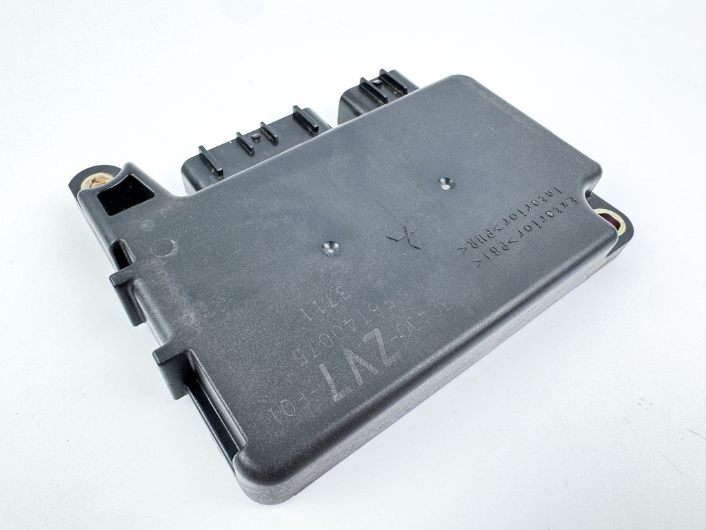 2004 Honda 25 HP 4 Stroke Outboard C.D.I CDI Assembly 30400-ZV7-F03 OEM