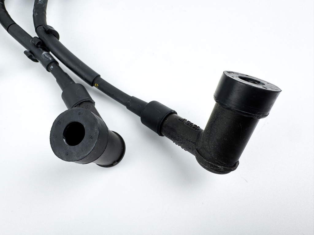 2004 Honda 25 HP 4 Stroke Outboard Ignition Coil Set 30500-ZW2-F01 OEM