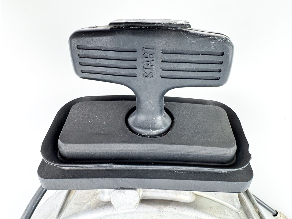 2004 Honda 25 HP 4 Stroke Outboard Rope Pull Starter 28400-ZV7-013 OEM