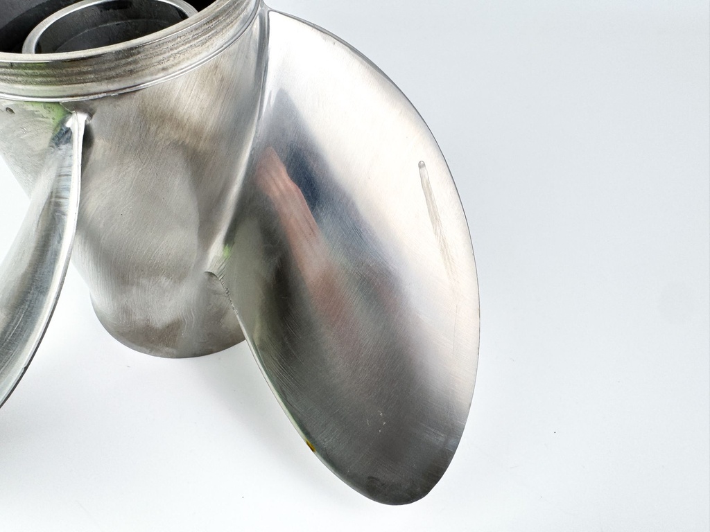 Evinrude Cyclone TBX 14 x 20" RH Stainless Steel Propeller 4 Blade 763944