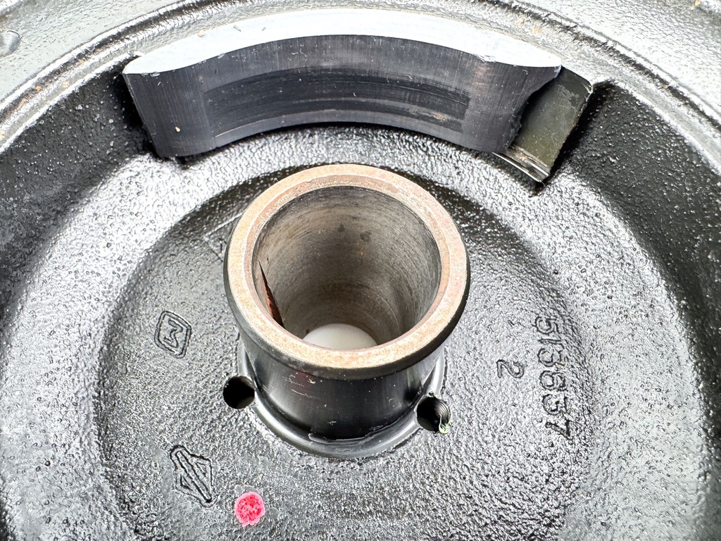 1996 Evinrude 48 HP 2 Stroke Outboard Flywheel 0584261 OEM