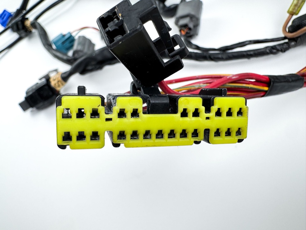 2016 Yamaha 150 HP 4 Stroke Outboard Engine Wire Harness 63P-82590-A1-00 OEM