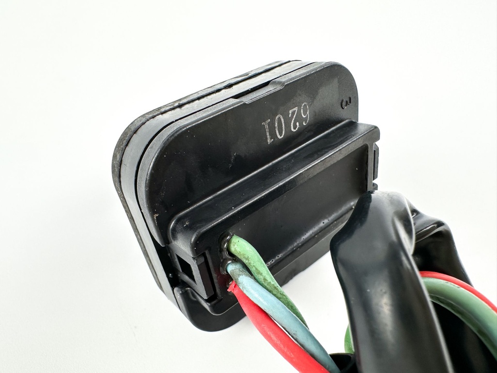 2016 Yamaha 115 HP 4 Stroke Outboard Trim Switch 69J-82563-01-00 OEM