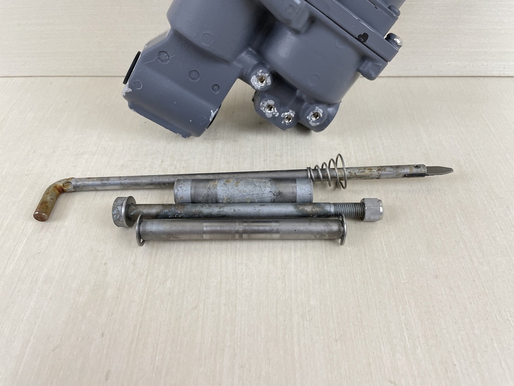 1998 Honda 50HP 4 Stroke Outboard Power Trim Tilt Unit Assembly 56000-ZV5-822ZA