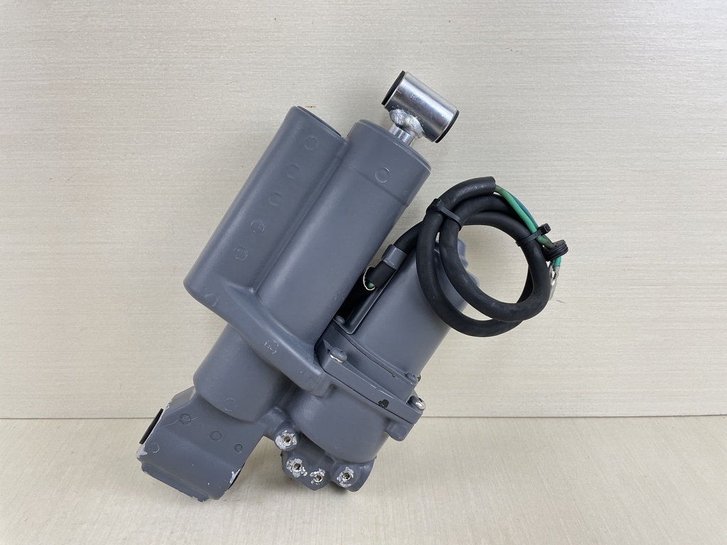 1998 Honda 50HP 4 Stroke Outboard Power Trim Tilt Unit Assembly 56000-ZV5-822ZA