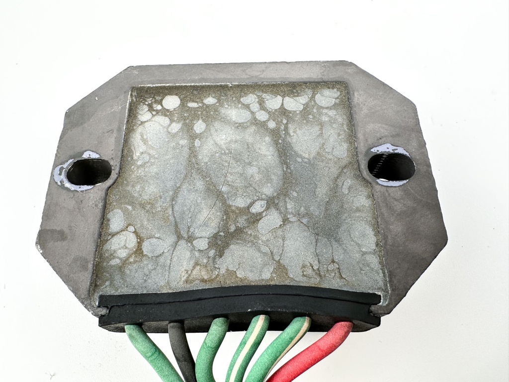 Yamaha 75 90 HP 4 Stroke Outboard Rectifier Regulator 67F-81960-11-00 03-04