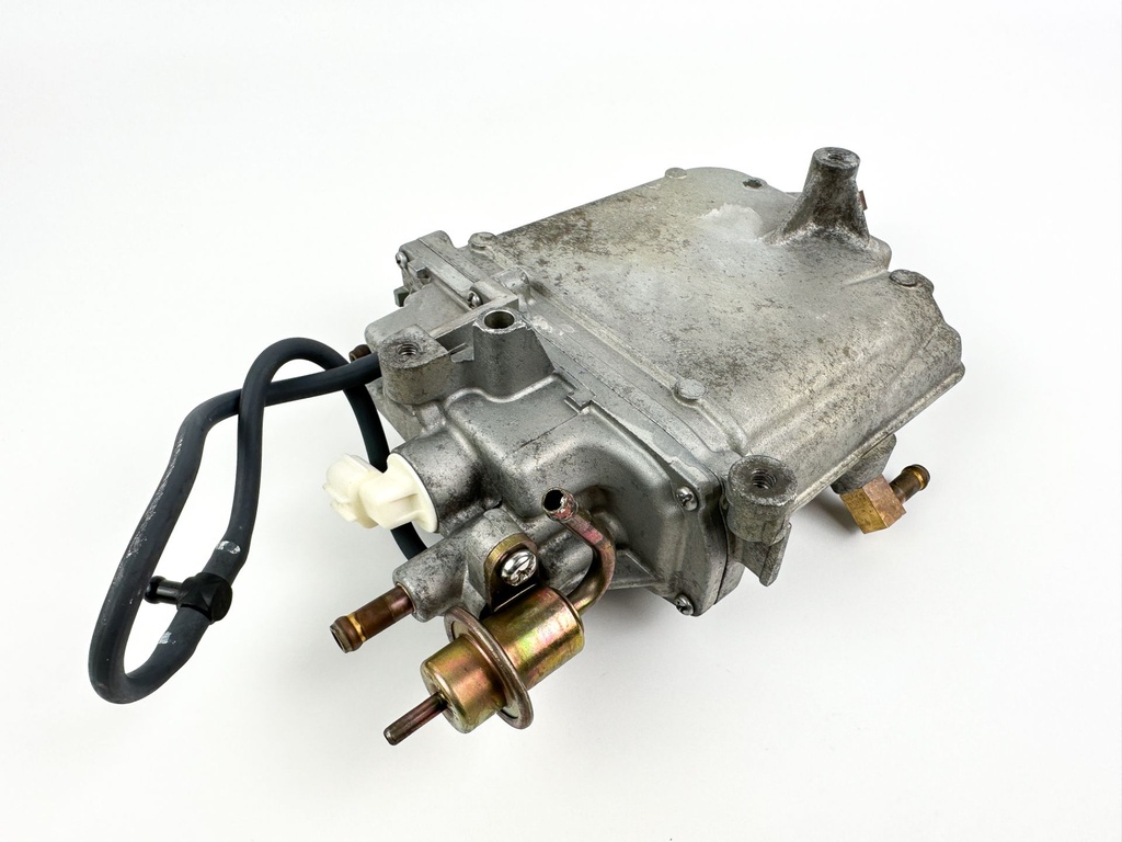 05-2014 Yamaha 150HP 4 Stroke Outboard Float Chamber VST 63P-14180-01-00