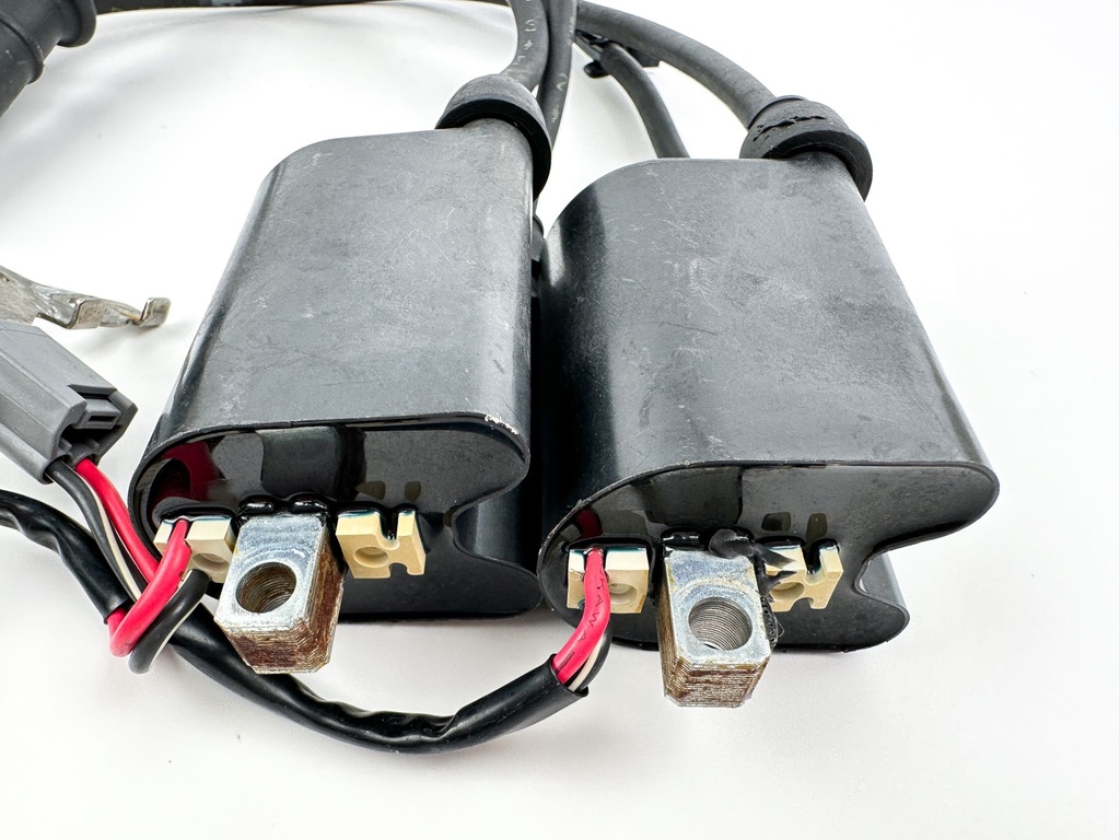 2016 Yamaha 115 HP 4 Stroke Outboard Ignition Coil Set 68V-82310-01-00 OEM