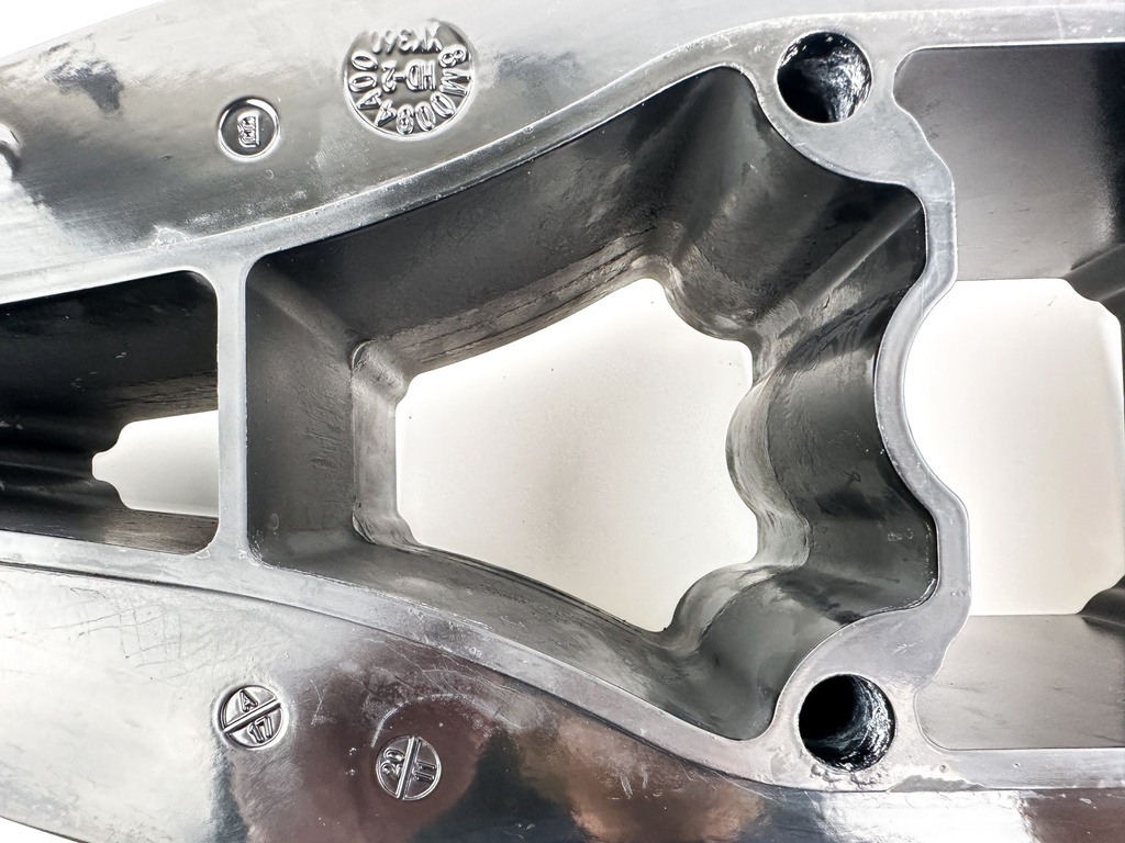 2021 Mercury 150 150HP 4 Stroke Outboard Midsection Extension / Spacer 8M0071622 OEM