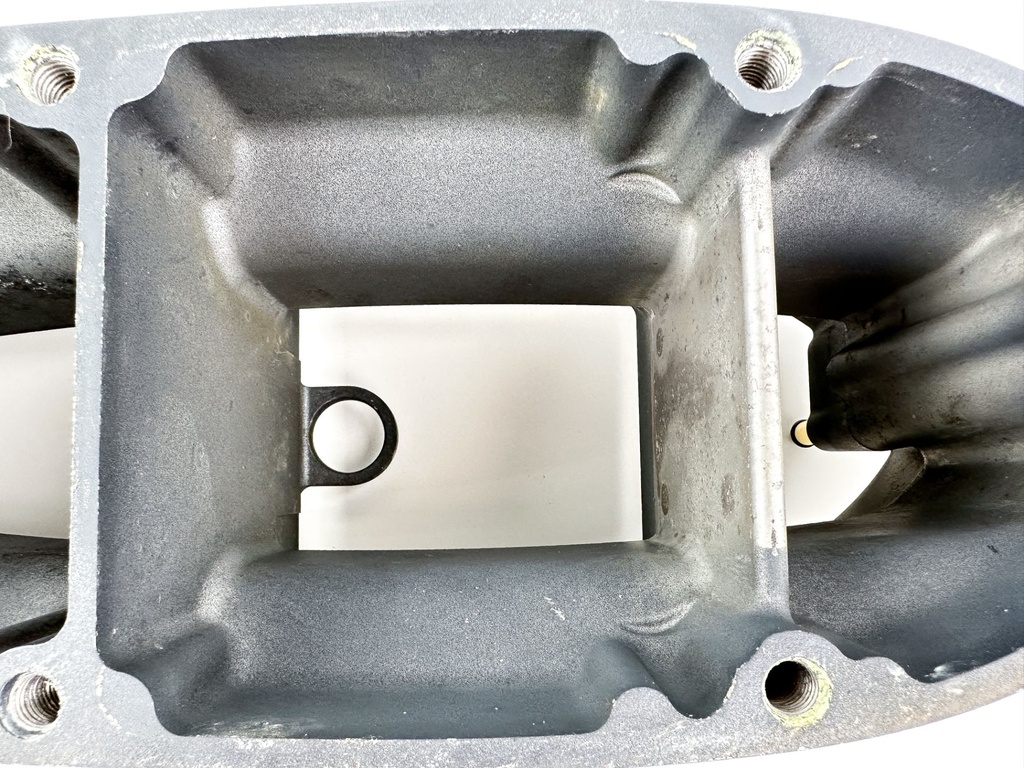 2019 Yamaha 150 HP 4 Stroke Outboard 5" Midsection Extension / Spacer 63P-45211-00-8D OEM