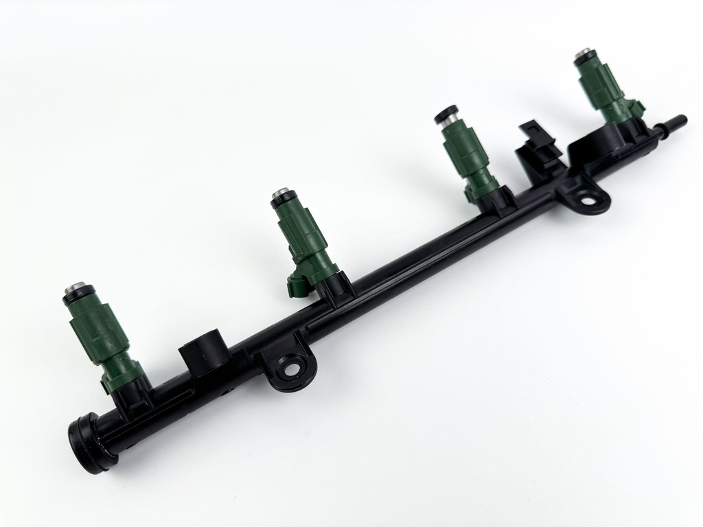 2016 Yamaha 150 HP 4 Stroke Outboard Fuel Injector Set W/ Rail 63P-13761-01-00 Cleaned