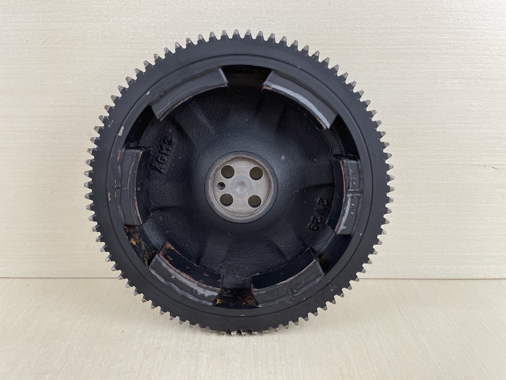 1998 Honda 50HP 4 Stroke Outboard Flywheel Assembly 31100-ZV5-680ZA