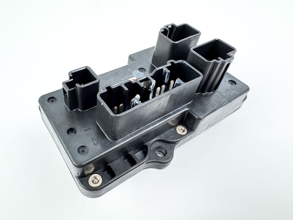 15-21 Yamaha 150HP 4 Stroke Outboard Fuse Box Assembly 63P-82170-02-00