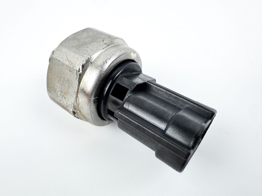 Yamaha 4 Stroke Outboard Oil Pressure Sender Sensor Unit 6AW-83651-00-00