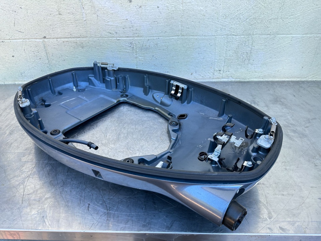 2016 Yamaha 150 HP 4 Stroke Outboard Bottom Cowling Pan 63P-42710-10-8D OEM