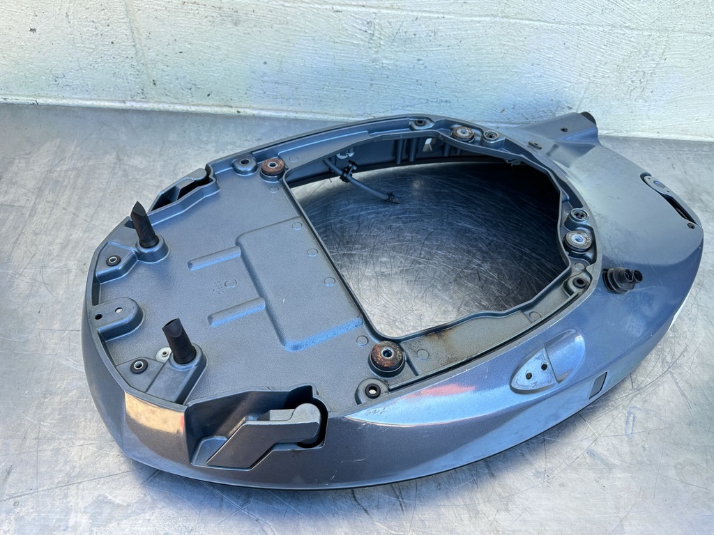 2016 Yamaha 150 HP 4 Stroke Outboard Bottom Cowling Pan 63P-42710-10-8D OEM