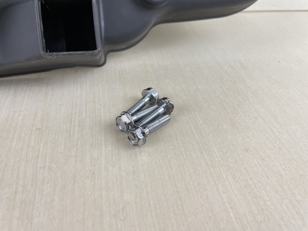 1998 Honda 50HP 4 Stroke Outboard Flywheel Cover Assembly Plastic 31145-ZV5-010