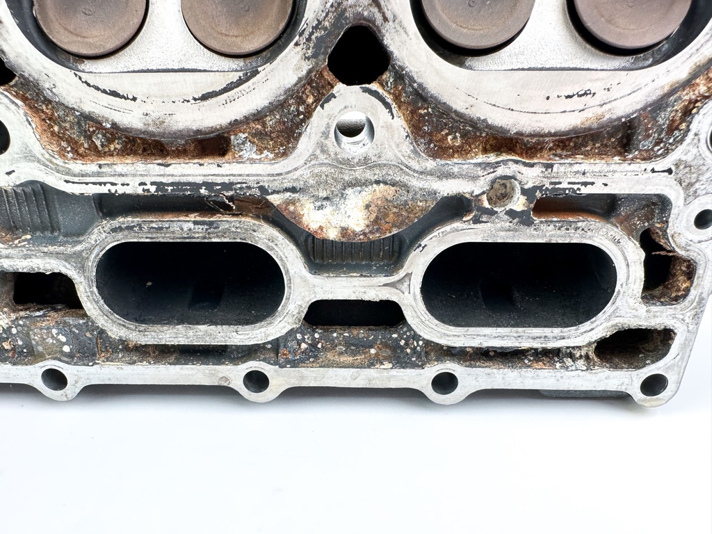 2016 Yamaha 150 HP 4 Stroke Outboard Cylinder Head 63P-W009A-04-9S OEM