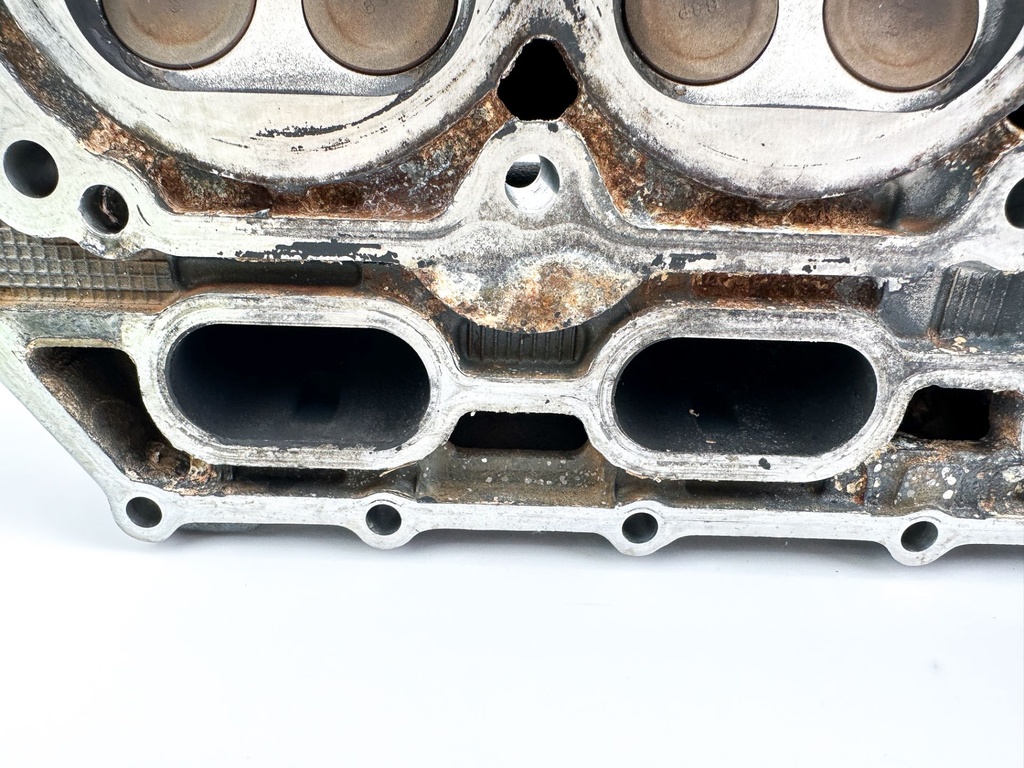 2016 Yamaha 150 HP 4 Stroke Outboard Cylinder Head 63P-W009A-04-9S OEM