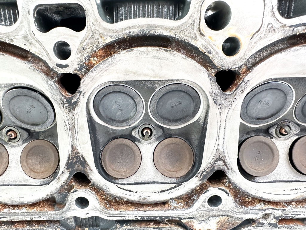 2016 Yamaha 150 HP 4 Stroke Outboard Cylinder Head 63P-W009A-04-9S OEM