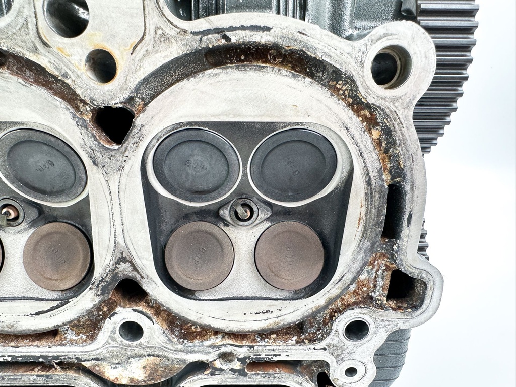 2016 Yamaha 150 HP 4 Stroke Outboard Cylinder Head 63P-W009A-04-9S OEM