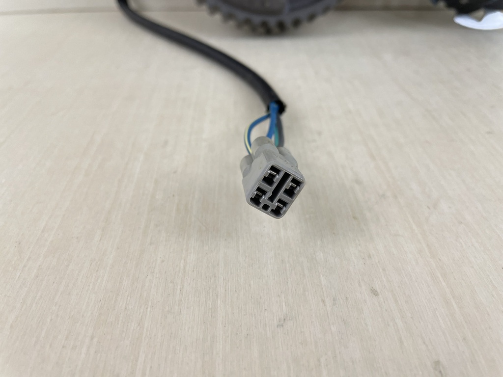 1998 Honda 50HP 4 Stroke Outboard Rotor Coil Pulser Assembly 30400-ZV5-003