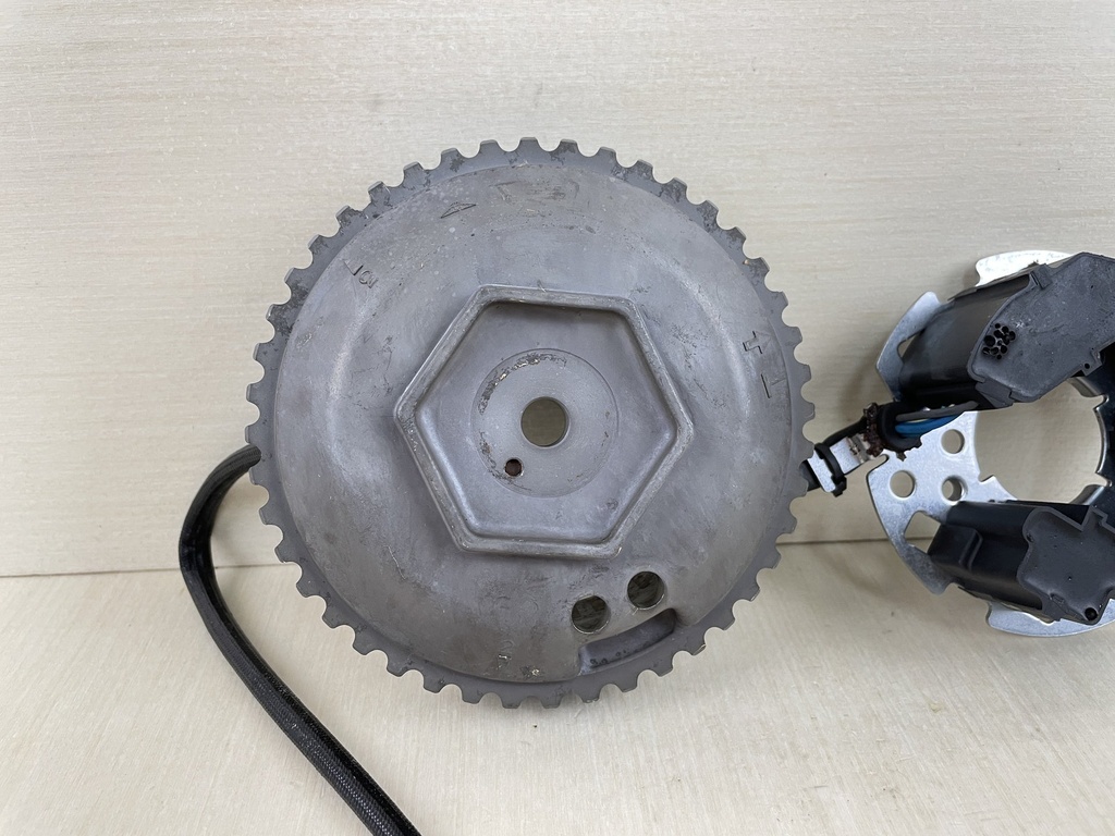 1998 Honda 50HP 4 Stroke Outboard Rotor Coil Pulser Assembly 30400-ZV5-003