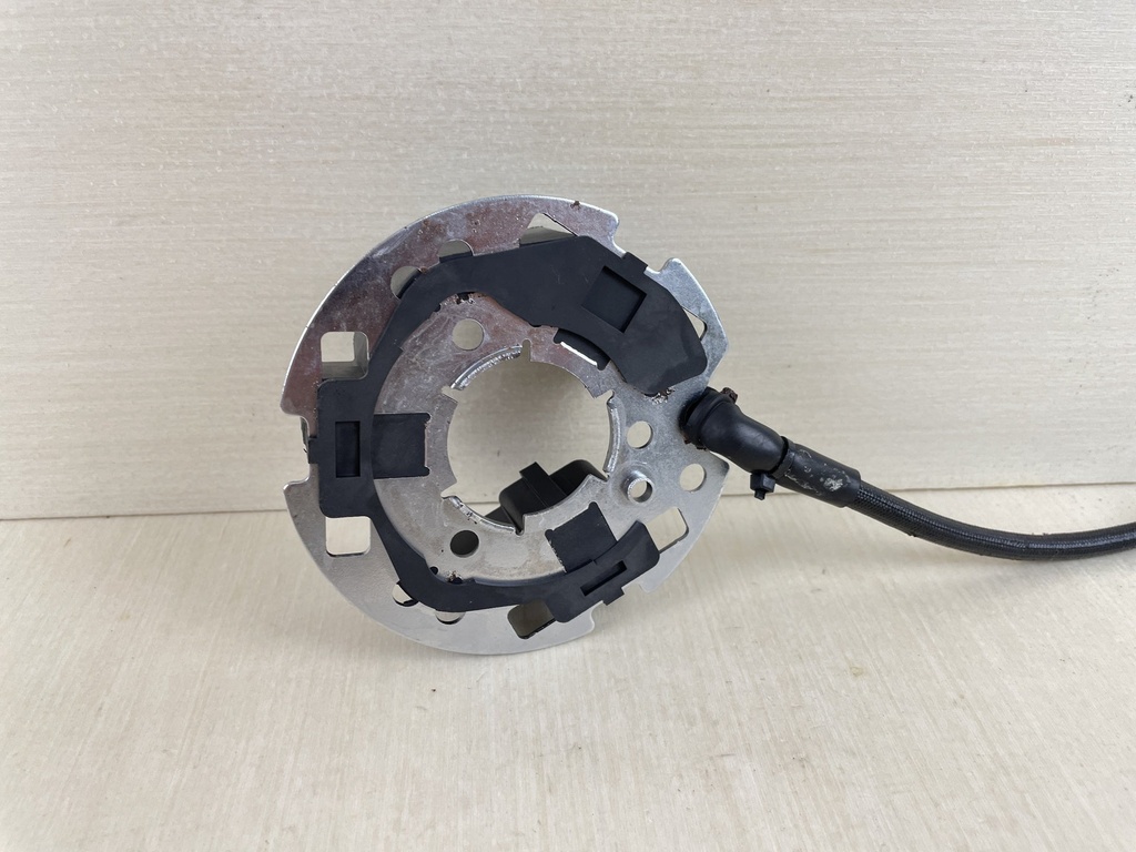 1998 Honda 50HP 4 Stroke Outboard Rotor Coil Pulser Assembly 30400-ZV5-003