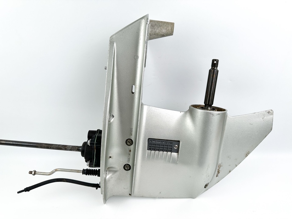 01-07 Honda 40 50 HP 4 Stroke Outboard 20" Lower Unit Gear Case 41100-ZW4-H16ZA