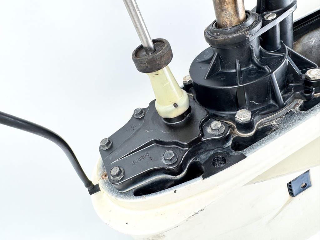 Evinrude Etec 150 175 200 HP 2 Stroke 25" XL Magnum 2 M2 Lower Unit Assembly