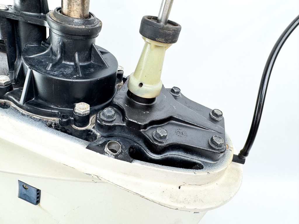 Evinrude Etec 150 175 200 HP 2 Stroke 25" XL Magnum 2 M2 Lower Unit Assembly