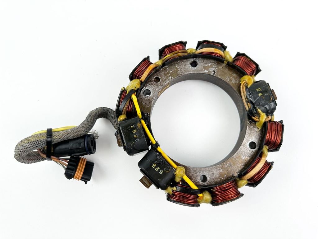 2001 Johnson 90 HP 2 Stroke Outboard Stator Assembly 0763760 OEM