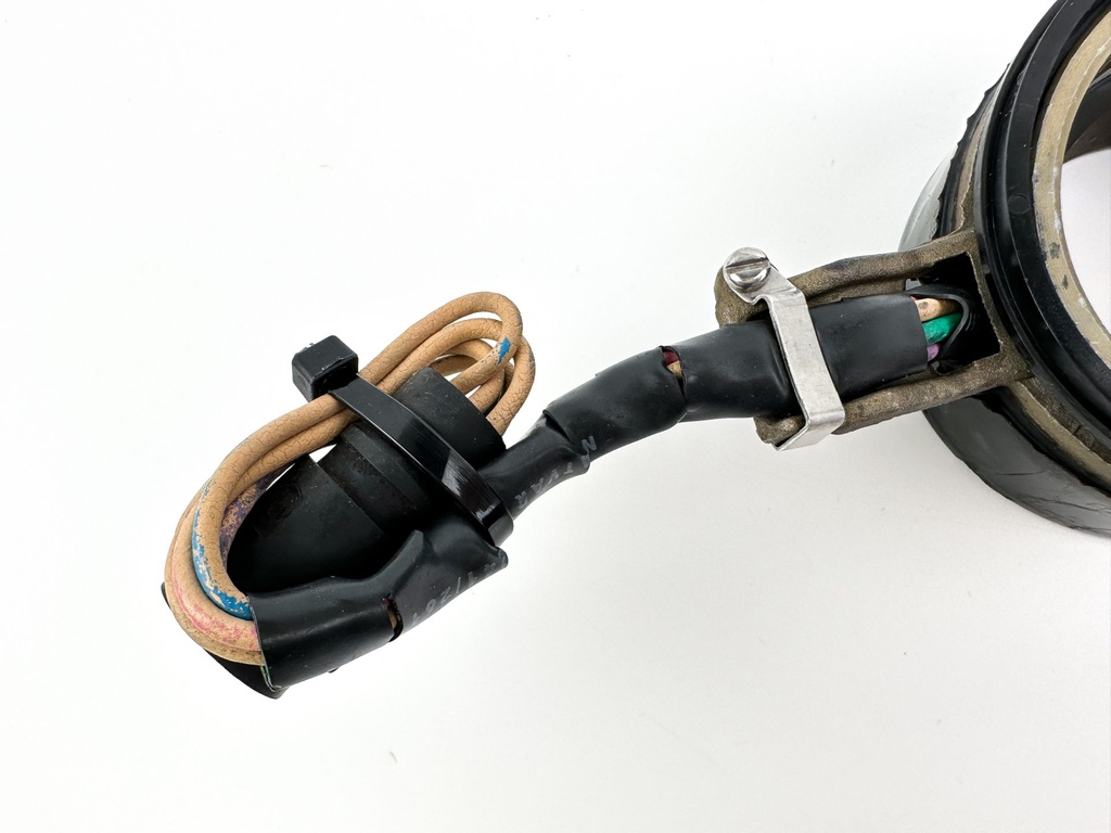 1995 Johnson 115 HP 2 Stroke Outboard Timer Base Assembly 0763776 OEM