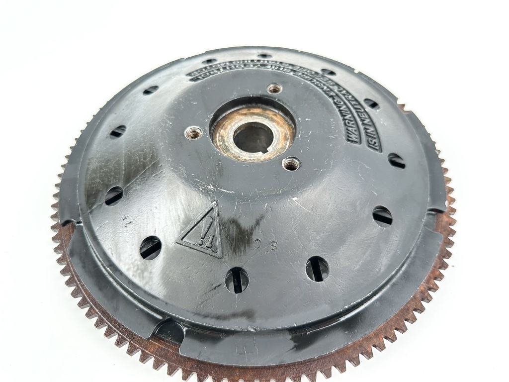 1995 Evinrude 115 HP 2 Stroke Outboard Flywheel 0583339 OEM